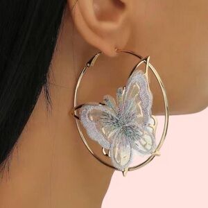 Elegant Gold Butterfly Hoop Earrings
